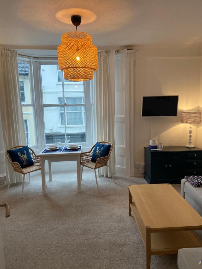 Centrally Located, Comfortable Apartment Near Station, Beach And North Laines Brighton Exterior foto